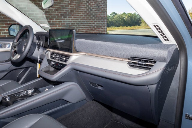 2026 Ford Explorer Active (200A)