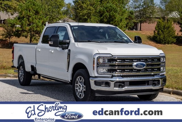 2026 Ford Super Duty F-350 SRW LARIAT