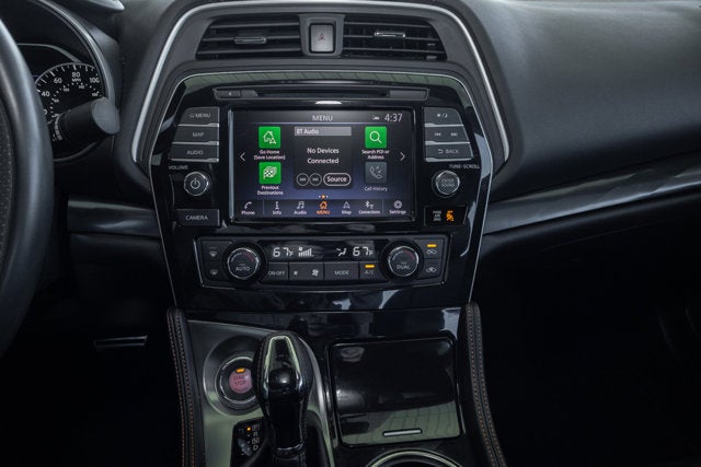 2023 Nissan Maxima SR