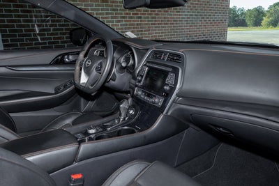 2023 Nissan Maxima SR