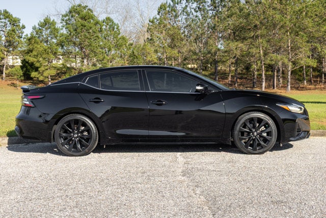 2023 Nissan Maxima SR