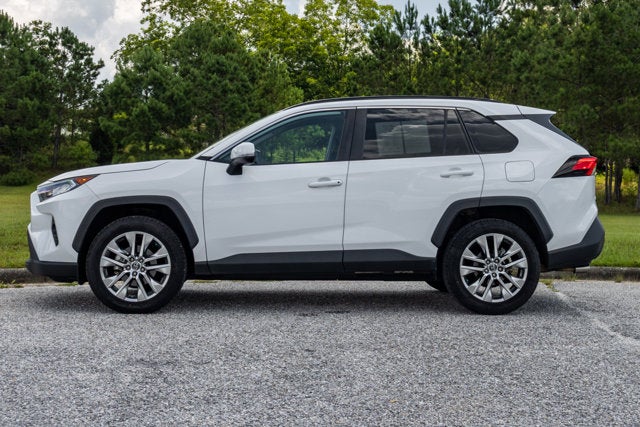 2020 Toyota RAV4 XLE Premium