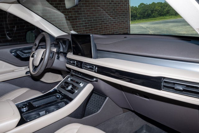 2023 Lincoln Aviator Standard