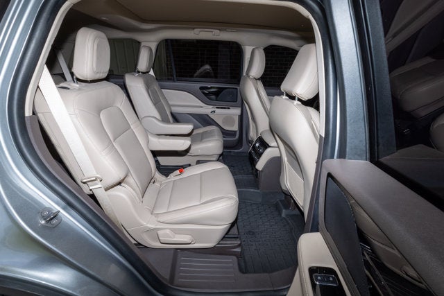 2023 Lincoln Aviator Standard